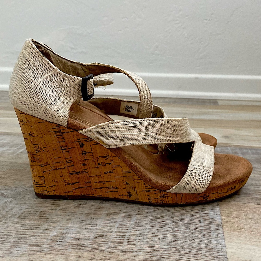 Tom’s Wedge Heel 8W